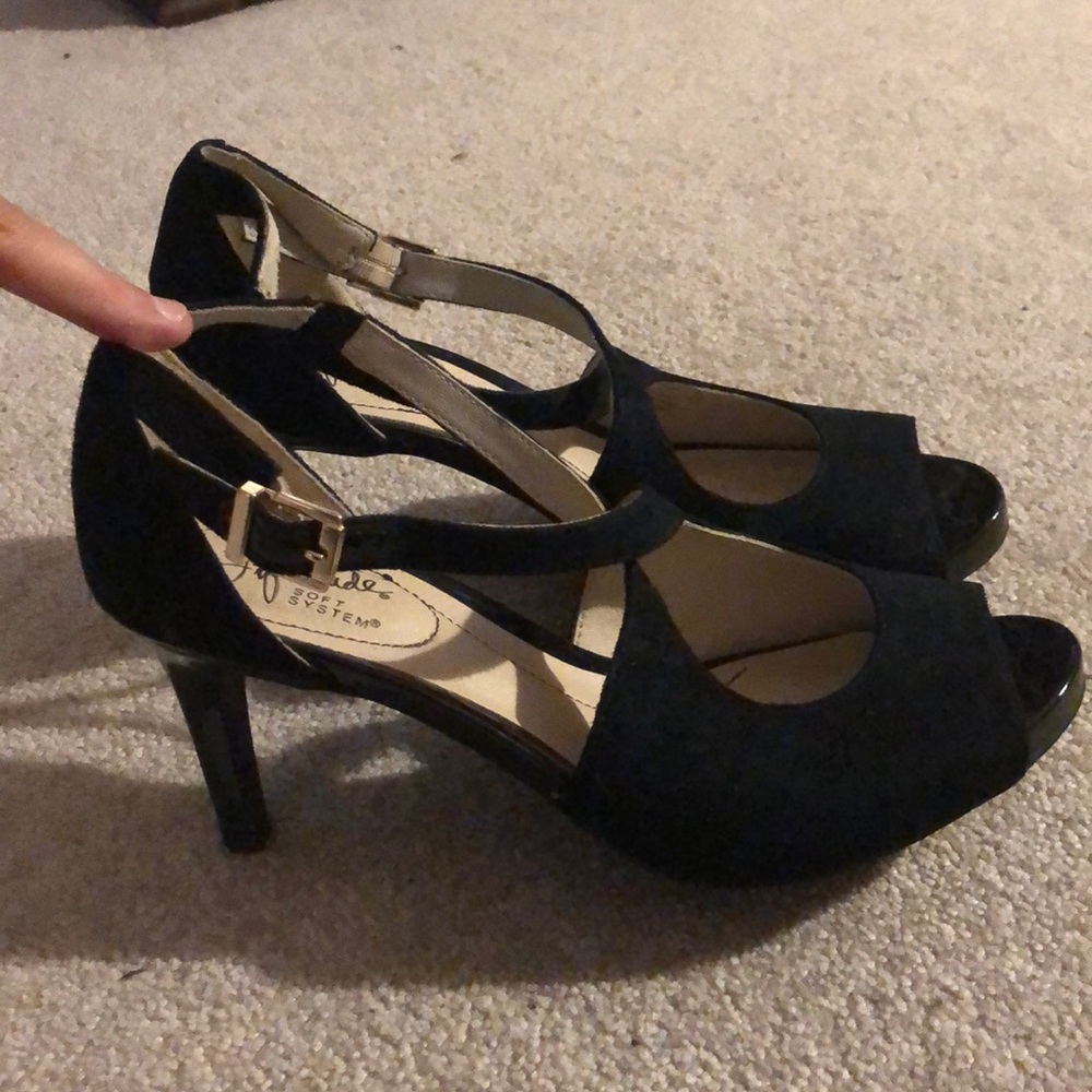 Black Life Stride 7.5 heels
